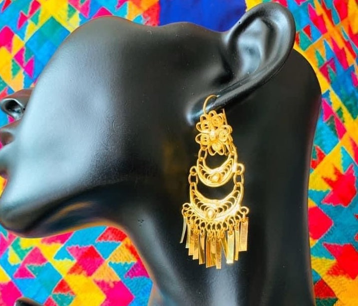 Filigree chandelier earrings short MODEL#0820