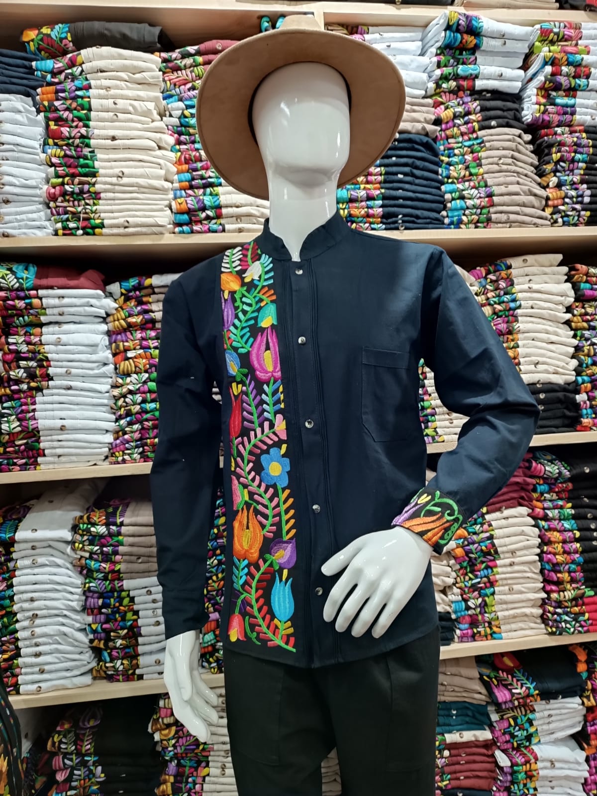 Men's long-sleeve Chiapaneca embroidered shirt MODEL#1602