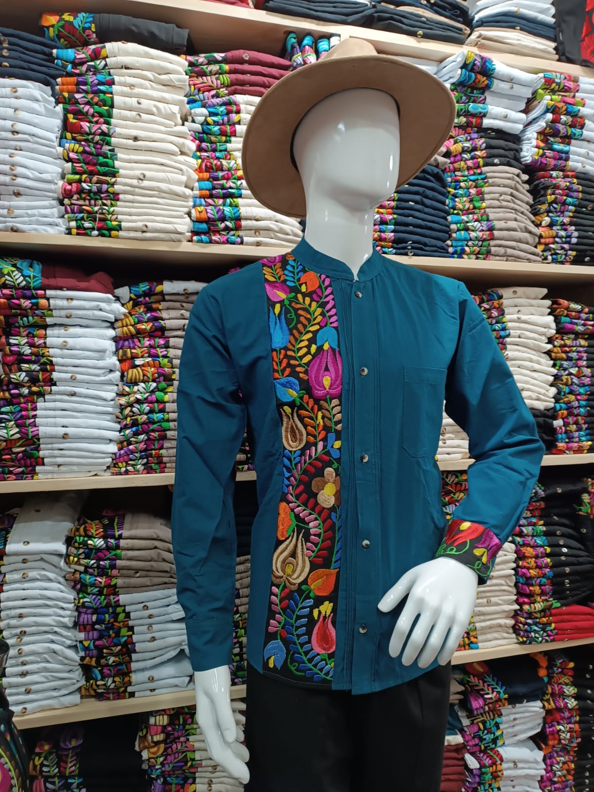 Men's long-sleeve Chiapaneca embroidered shirt MODEL#1602