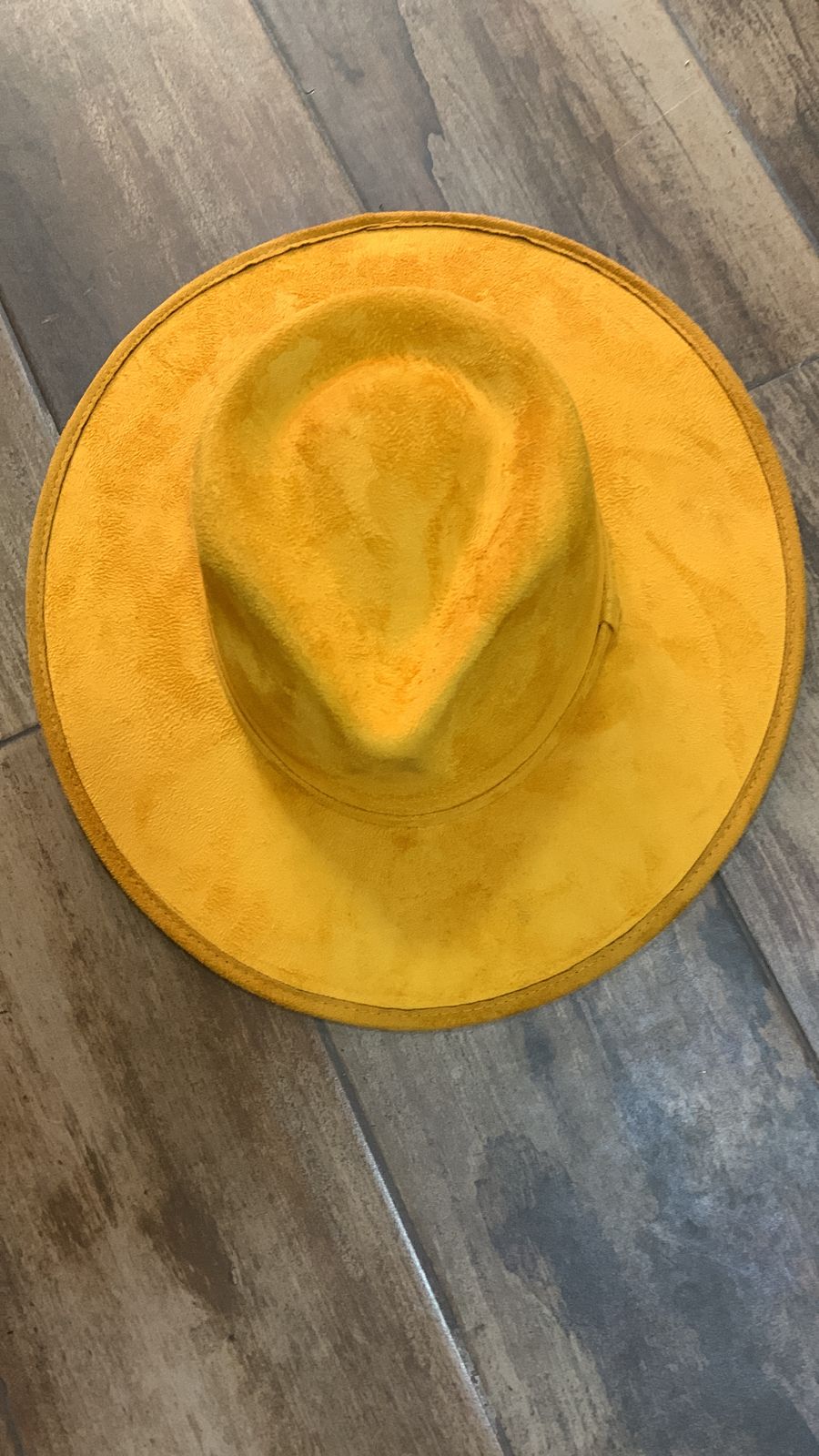 Gota suede hats