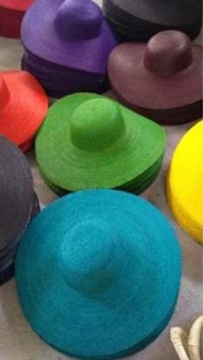 Straw beach hat