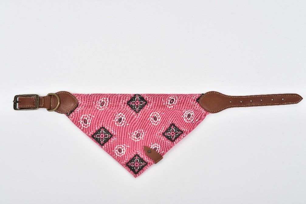 Joker pet bandana leather closure medium pink MODEL# 031409