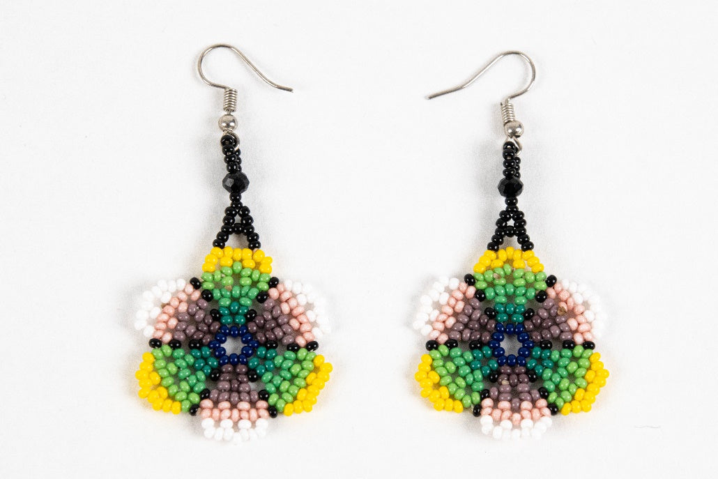 Huichol small flower earrings 5cm MODEL# 080615