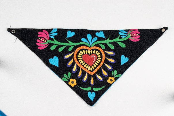 Chulada hand-painted pet bandana medium MODEL# 030507