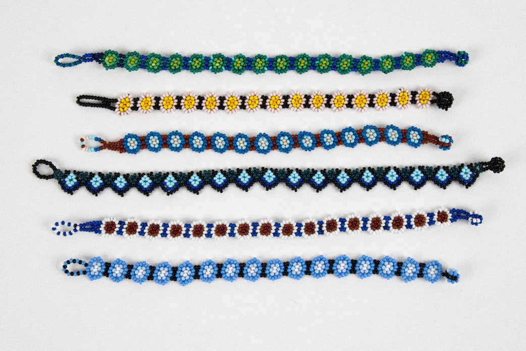 Huichol flower mountain bracelet set 6 pieces MODEL# 080616