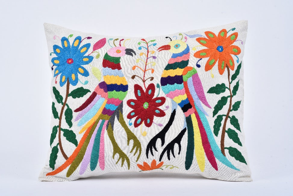 Embroidered cushion cover Tenango style MODEL# 040904