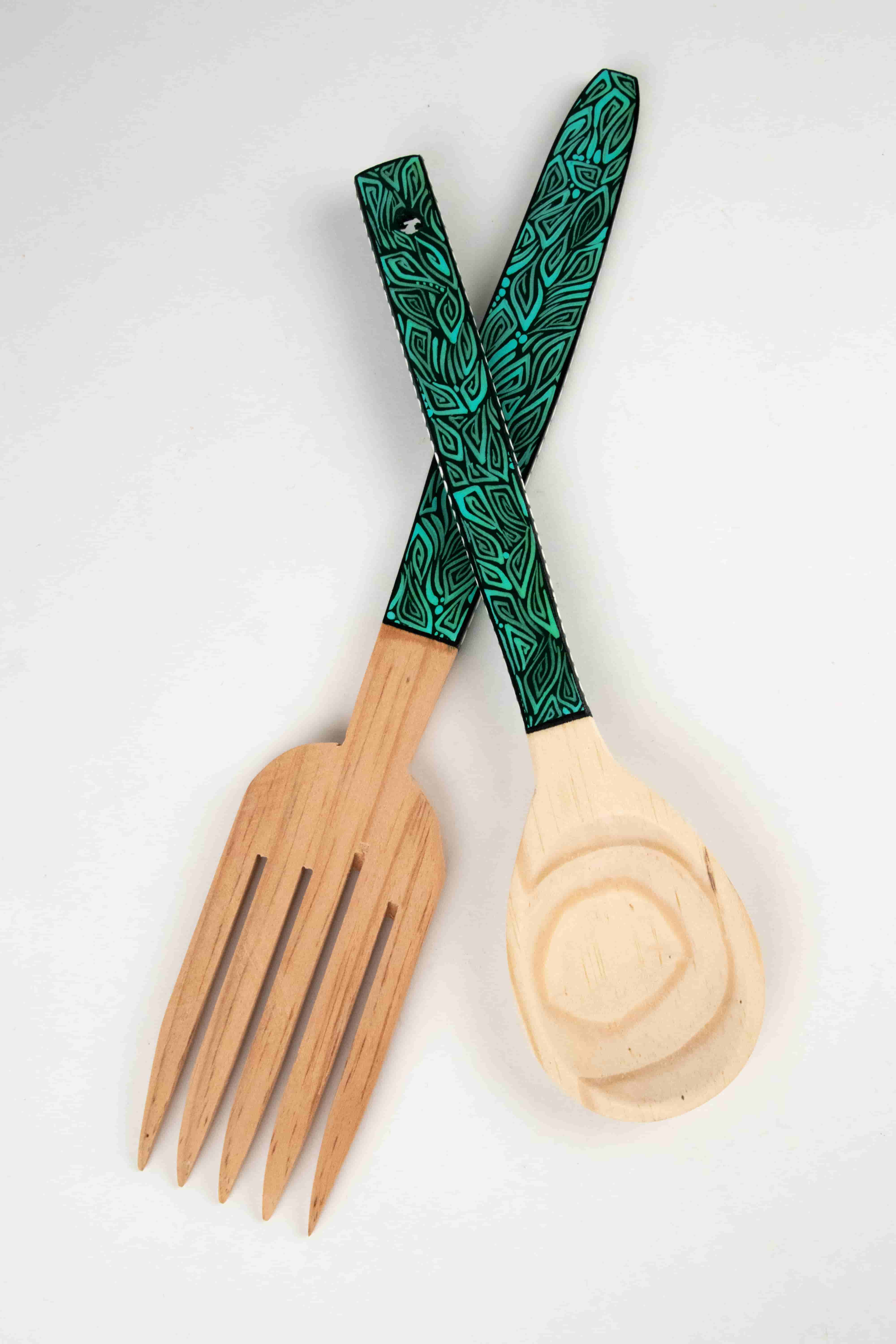 Hand-painted pine wood ladle and fork featuring Alebrije art – MODEL#0202