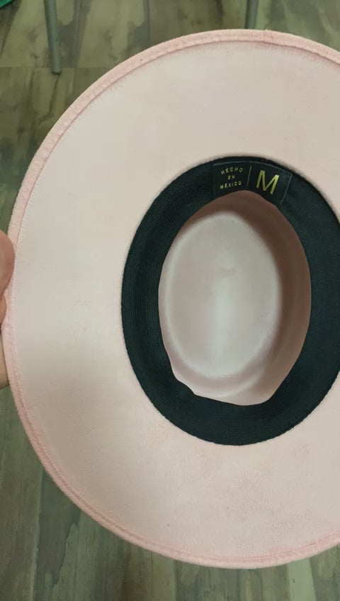 Load video: Golf suede hats