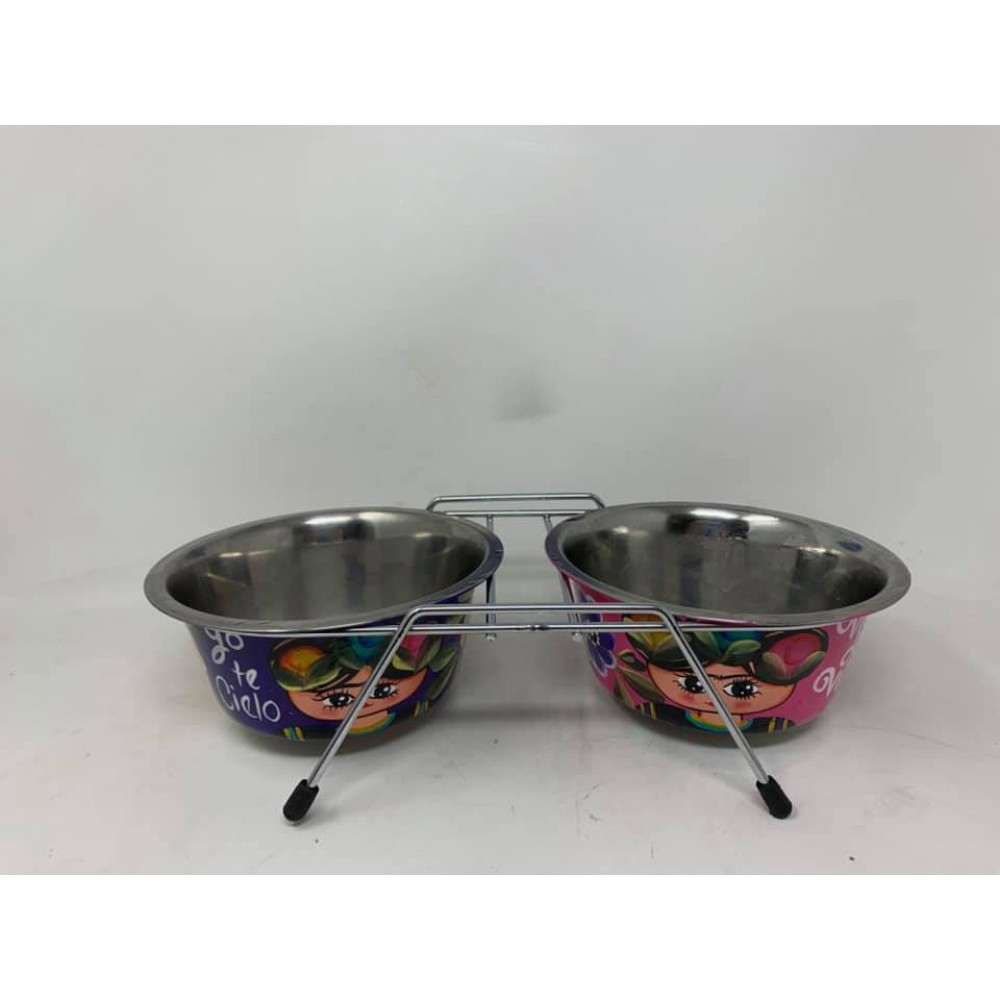 Pet food bowl