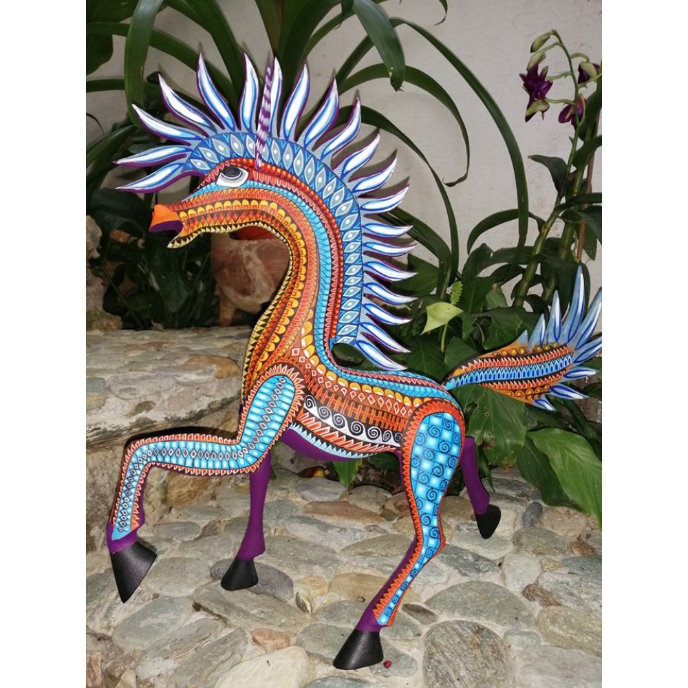 Alebrije statue