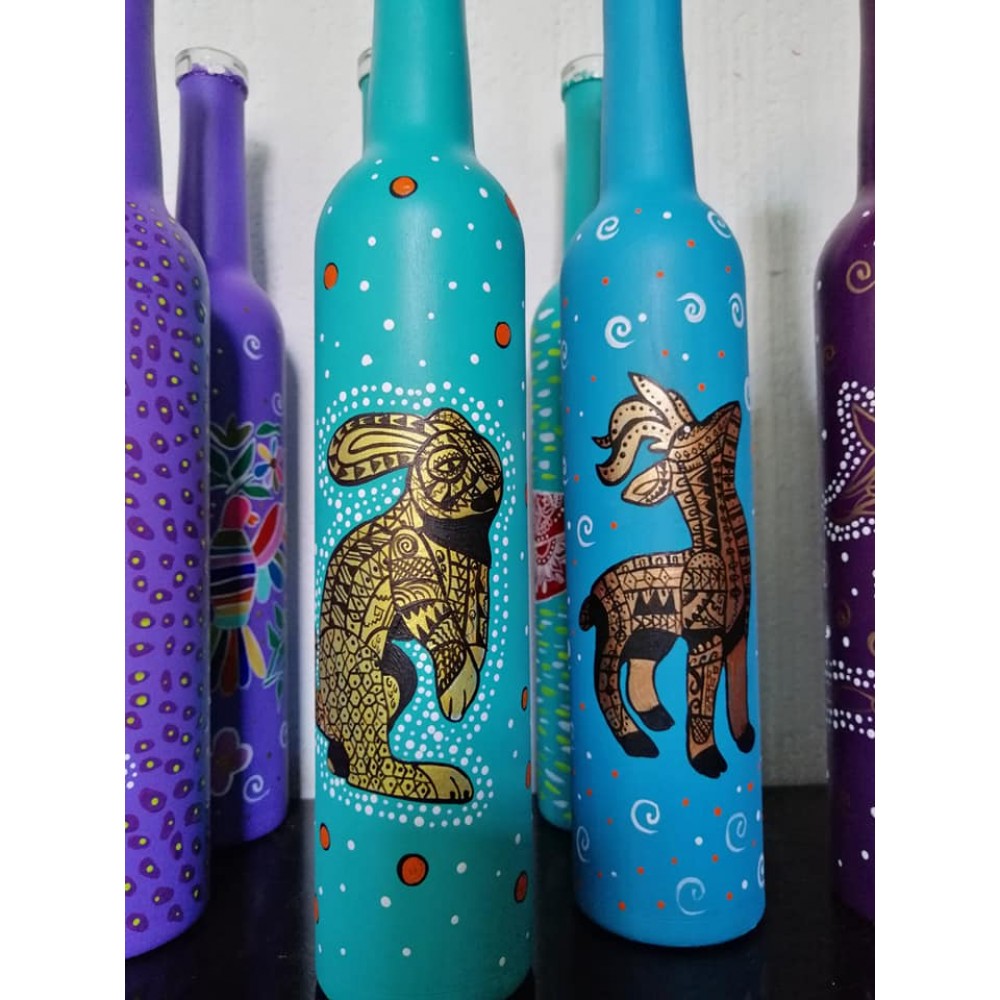 Hand painted bottles La Chapu