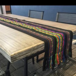 Table runner Entrehilos