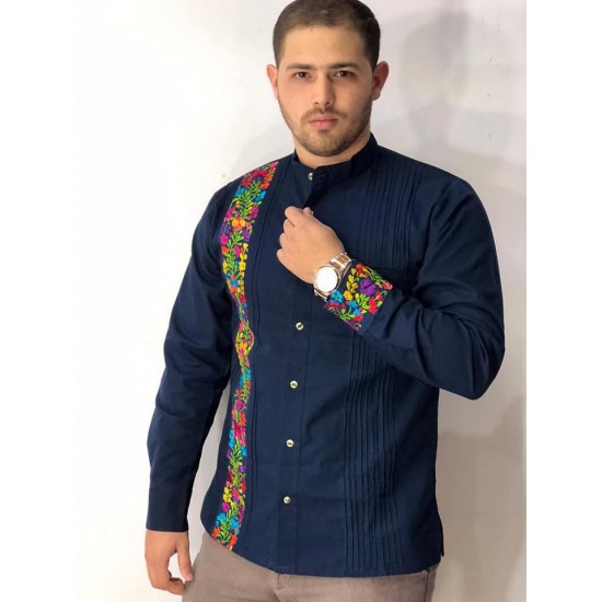 Decorative Chiapas style shirt